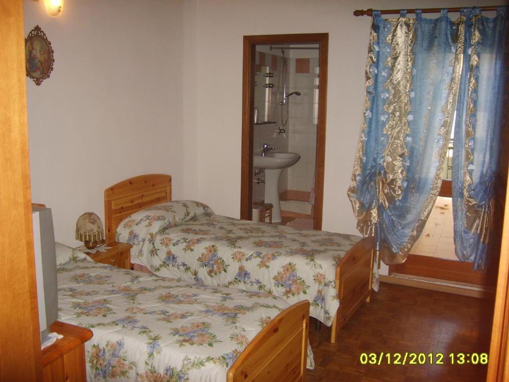 Antico Albergo Sant'Antonio Fonzaso Rum bild